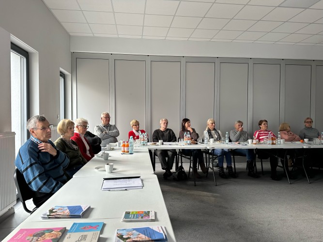 Zdjęcie ilustrujące warsztaty dla seniorów w Dąbrowie w Gminie Dopiewo