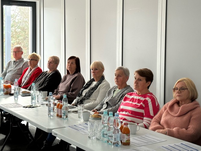 Zdjęcie ilustrujące warsztaty dla seniorów w Dąbrowie w Gminie Dopiewo