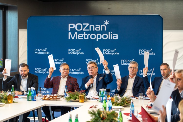 Fotografia uczestników posiedzenia Rady Metropolii podczas obrad