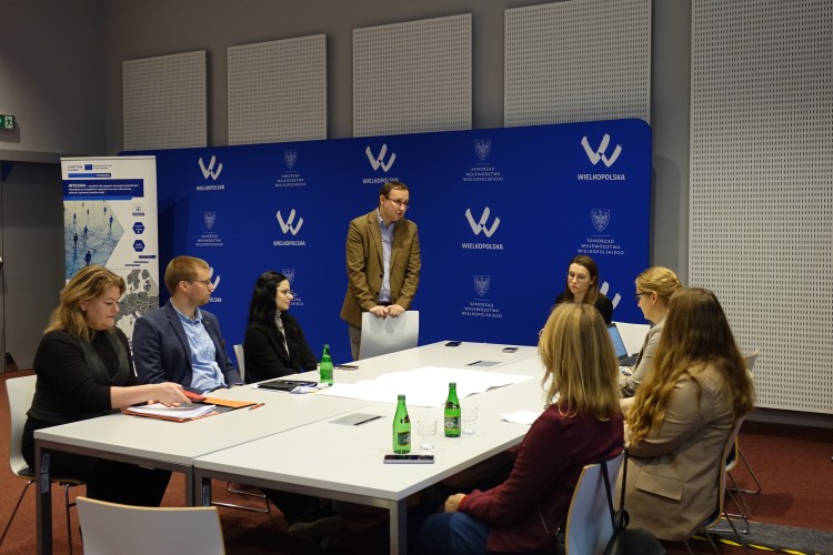 Fotografia przedstawiająca uczestników warsztatów w ramach projektu INTEGRA