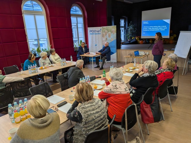Zdjęcie ilustrujące warsztaty dla seniorów w Swarzędzu