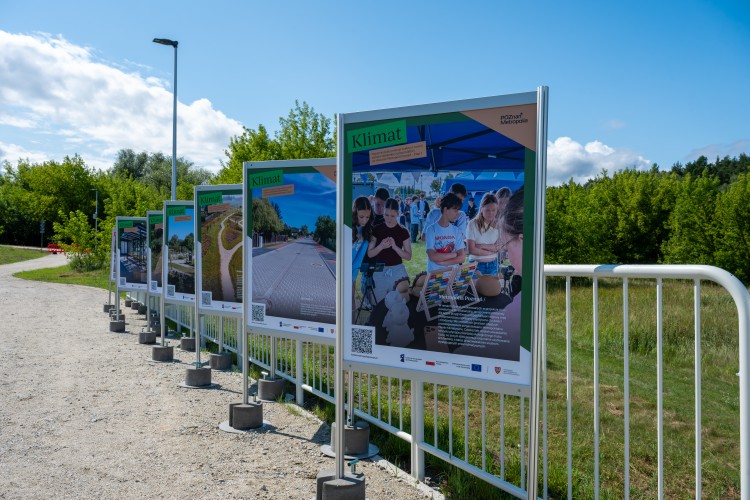 Plansze edukacyjne dotyczące klimatu.