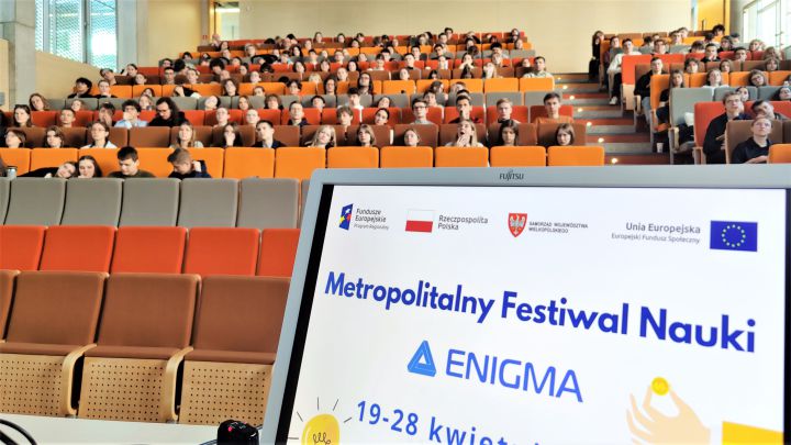 Zdjęcie ENIGMA - Wsparcie nauczania matematyki i informatyki w szkołach podstawowych i ponadpodstawowych Metropolii Poznań